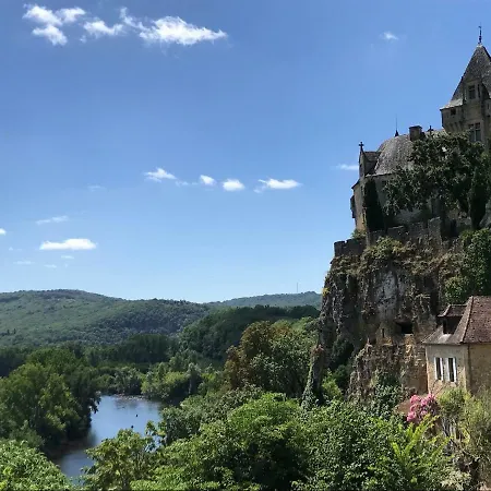 Maison *
